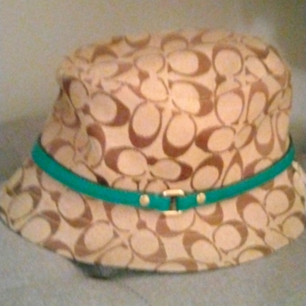 Coach hat